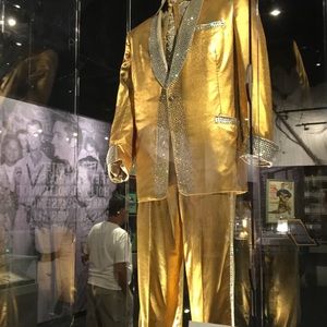 Meet your Posher, Camden